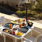 Yellow Stone House Отель *