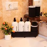 Отель Yellow Stone House *