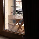 Yellow Stone House Отель