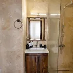 Yellow Stone House Отель *