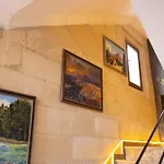Yellow Stone House Hotel