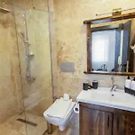 Yellow Stone House Отель