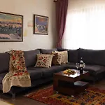 Отель Yellow Stone House *