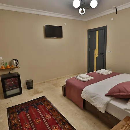 Otel Yellow Stone House *