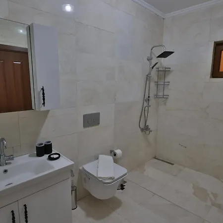 Otel Yellow Stone House *