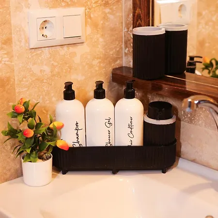 Otel Yellow Stone House *