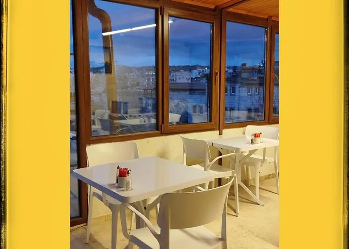 Yellow Stone House Otel *