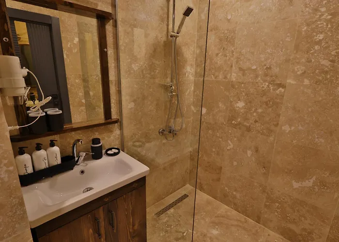 Yellow Stone House Otel *