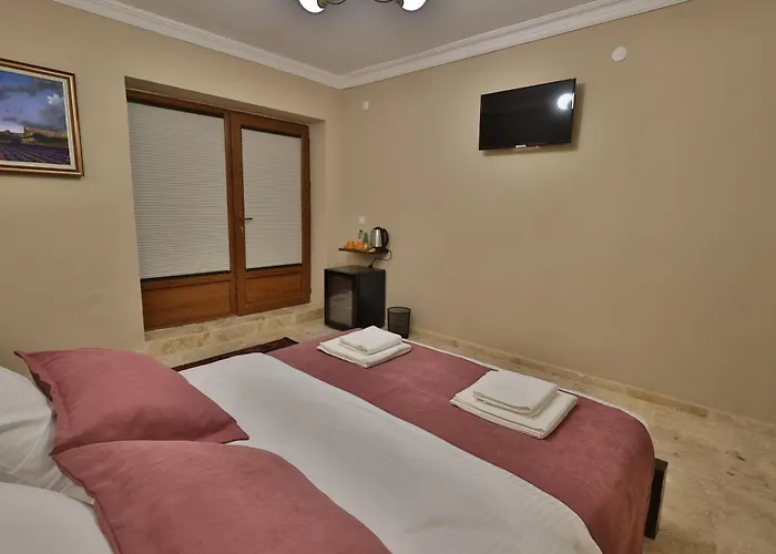 Yellow Stone House Отель