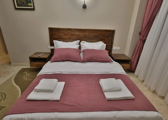 Yellow Stone House *