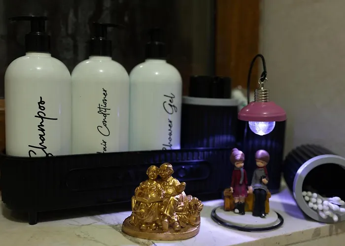 Yellow Stone House *